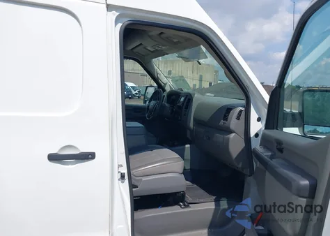 2019 Nissan Nv Cargo Nv2500 Hd Sv V6 z USA, uszkodzony, nr VIN 1N6BF0LY6KN803665